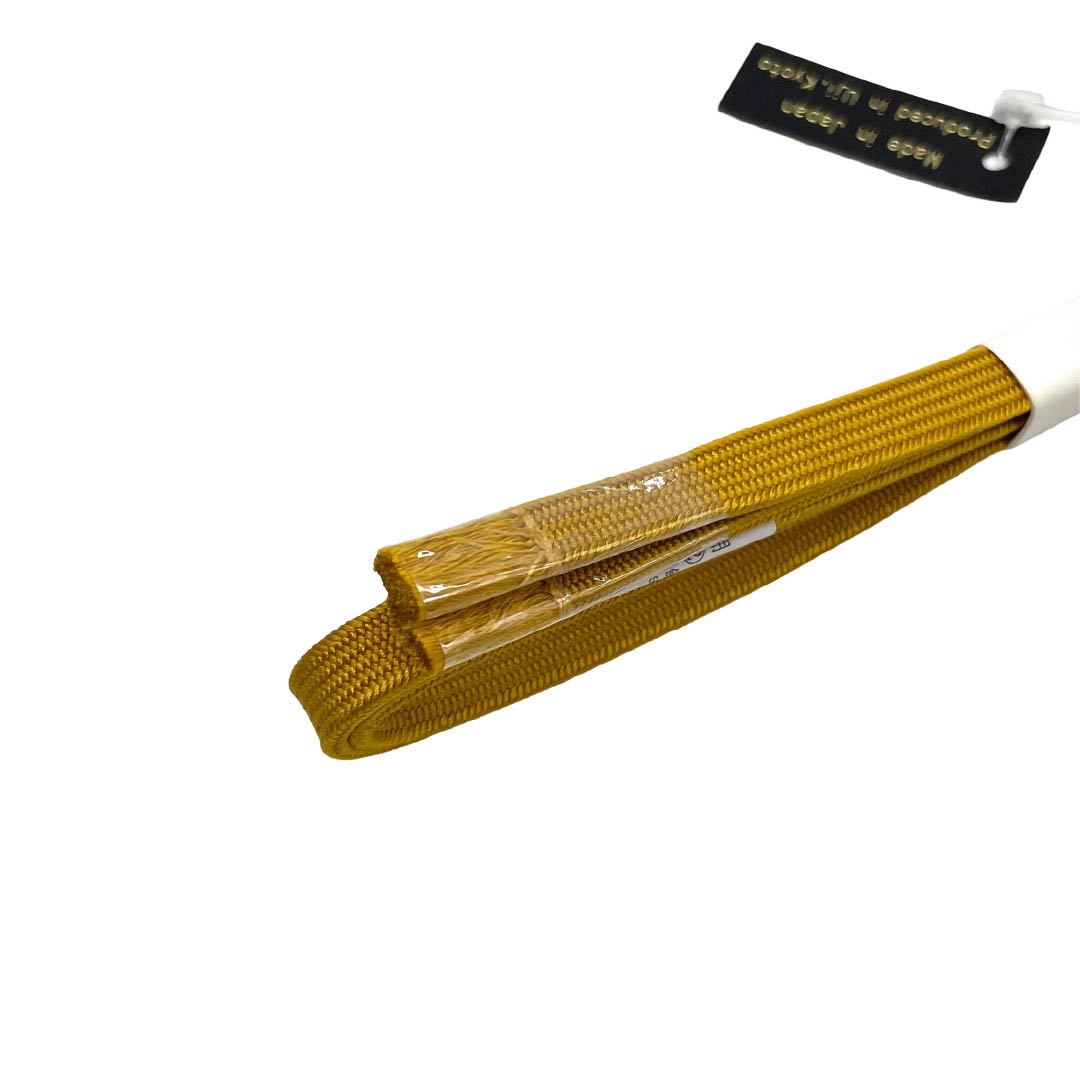 (新品)帯締め 正絹 NEWランク 三分紐 小麦色（こむぎいろ） 帯留め付き つまみ細工 日本製 長さ約135cm 幅約0.8cm カジュアル 茶系 1135006531314