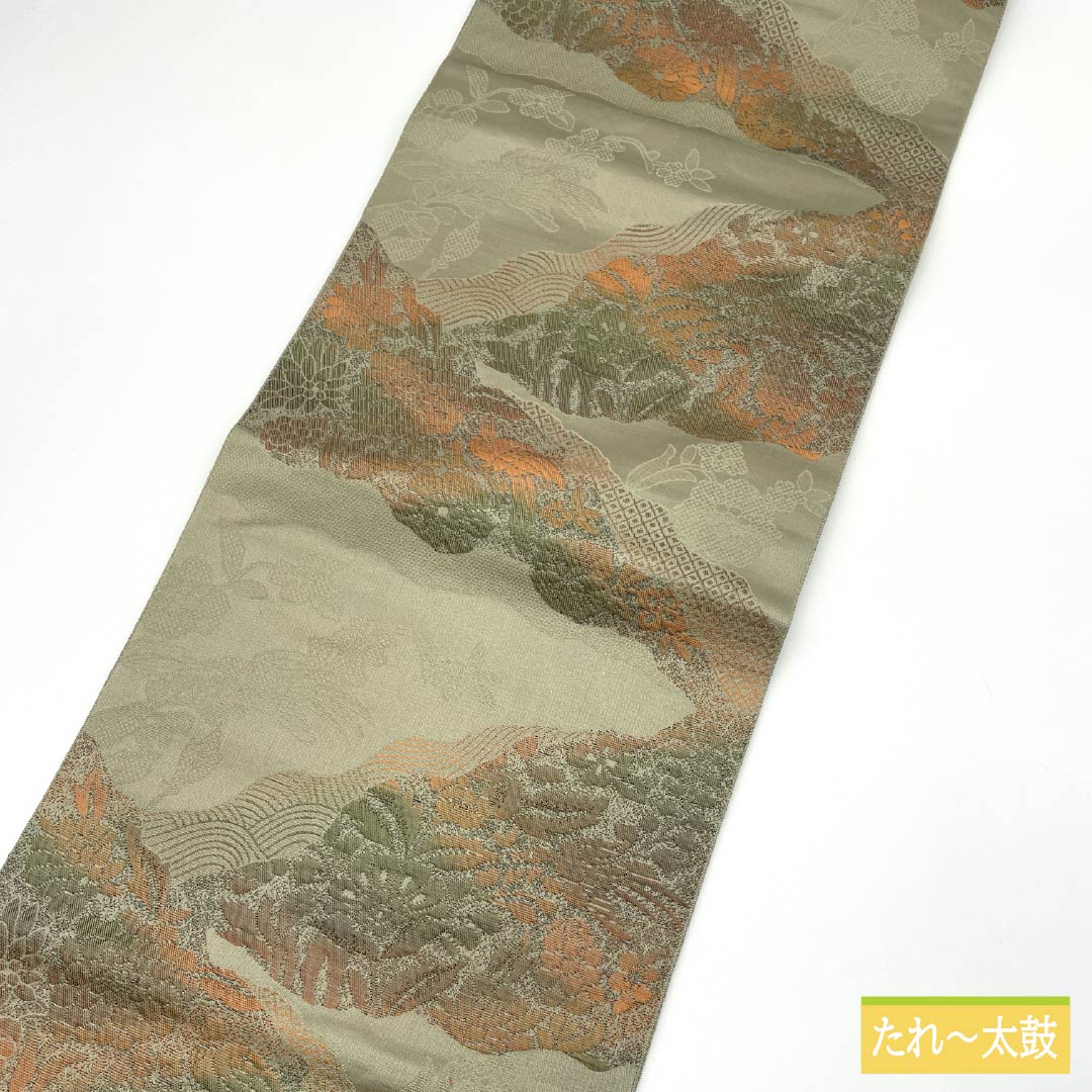 名古屋帯 黄鼠色（きねずいろ） 博多織 ふくれ織 キプロスの秘宝 帯丈356cm 正絹 Sランク 六通 カジュアル 緑系 1124008202319 松葉仕立て