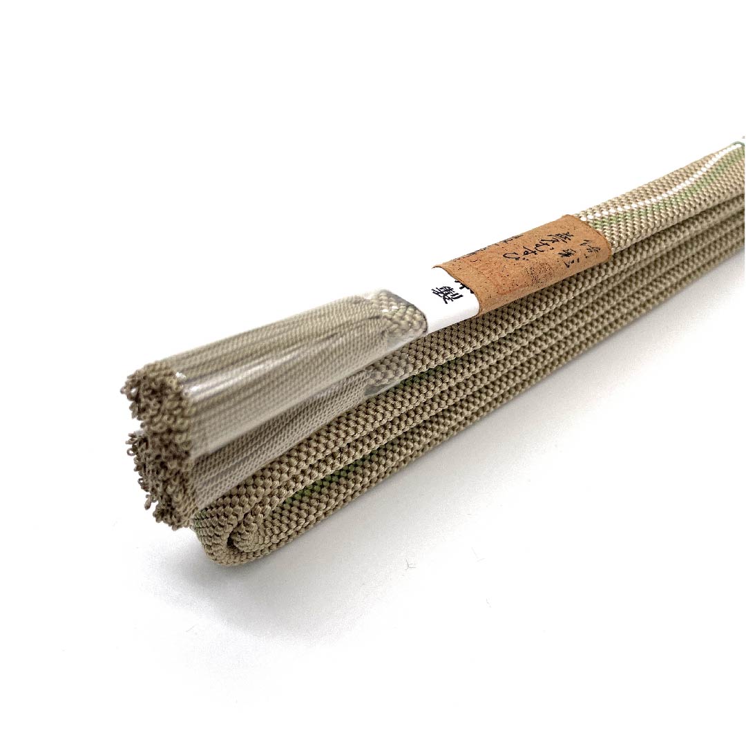 （新古品） 帯締め 正絹 四分紐 茅色（かやいろ） 組紐工房 綺彩 夢むすび 長さ約168cm 幅約1.2cm カジュアル Sランク ベージュ系 1135002662325