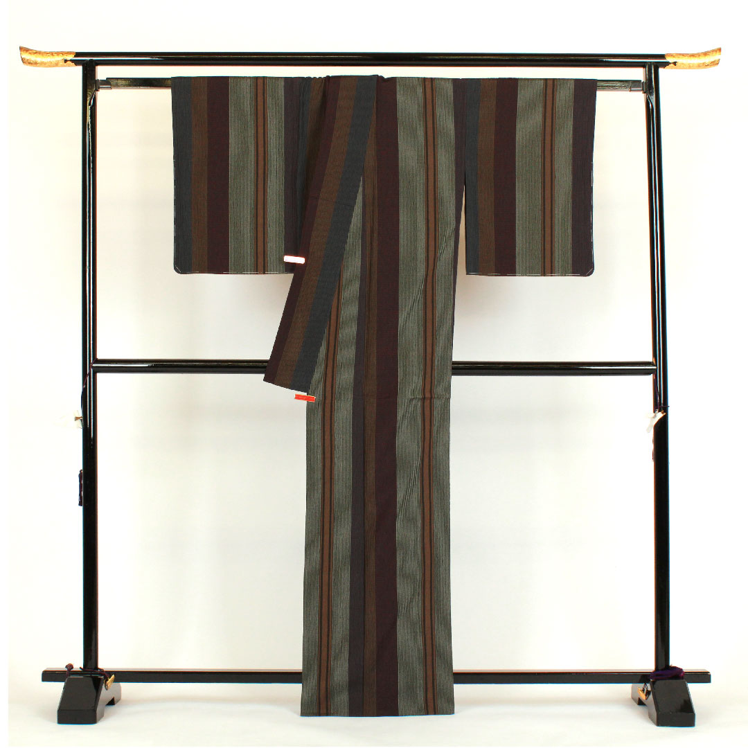 塩沢紬 身丈166cm 裄丈68cm 縞模様 正絹 Sランク 単衣 黒系 1116000622410