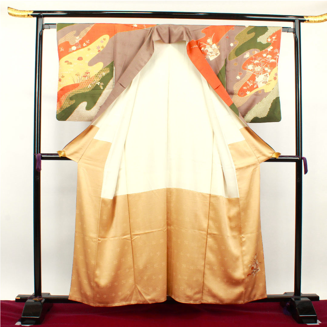 Homongi, pure silk, lined, length 157.5cm, sleeve length 63cm, auspicious motifs, chrysanthemum, pine, Seigaiha, A rank, gradation style, 1112002863399