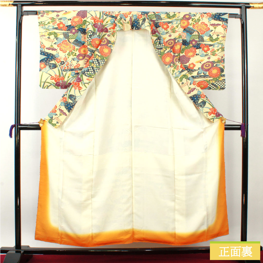 小紋 正絹 身丈155cm 裄丈62.5cm 袷 淡黄蘗色（うすきはだいろ） 京紅型 紬地 草花模様 Sランク クリーム系 1115004352315