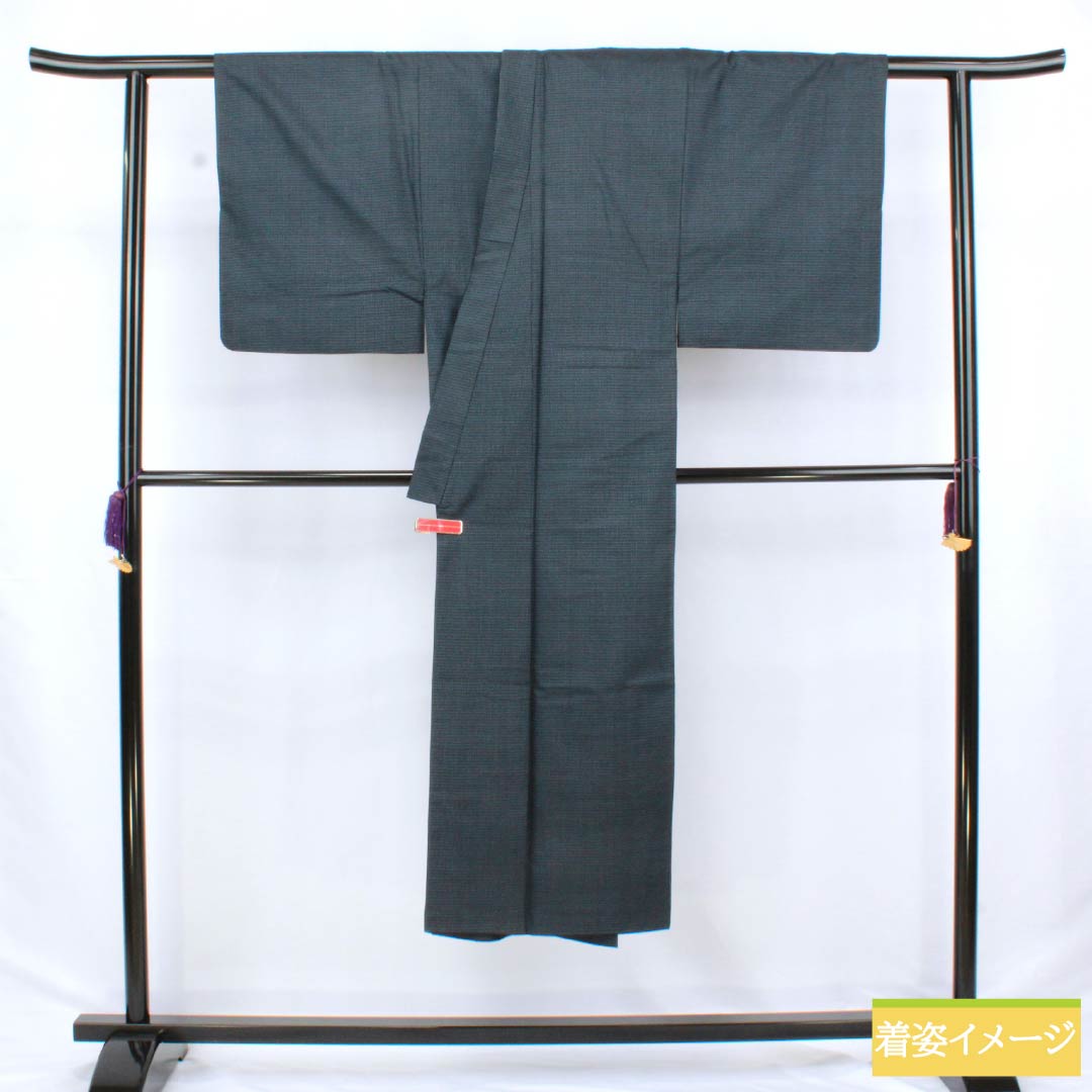 男物 正絹 Sランク 身丈139cm 裄丈64cm  大島紬 亀甲 袷 紺系 1119001082318