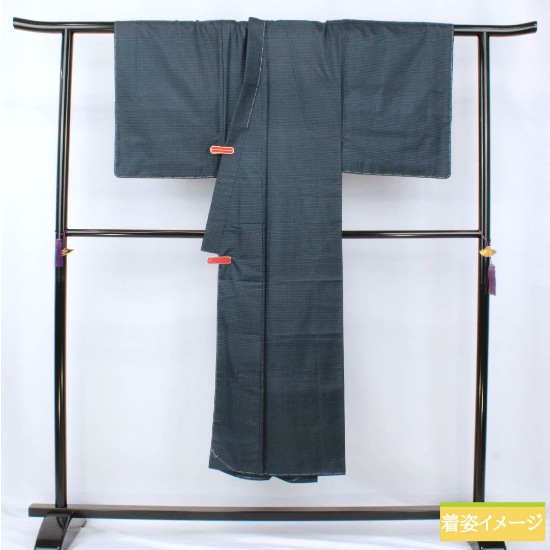 男物 正絹 Sランク 身丈141.5cm 裄丈67cm 濃紺色（のうこんいろ） 大島紬 100亀甲 アンサンブル 袷 紺系 1119001342418