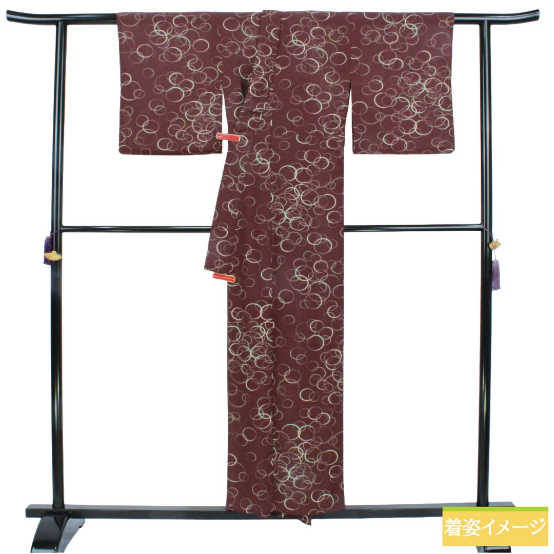 夏物 ポリエステル 小紋 Sランク 身丈152.5cm 裄丈61cm 紅檜皮色（べにひわだいろ） 洗える着物 輪っか 絽 茶系 1132006312214