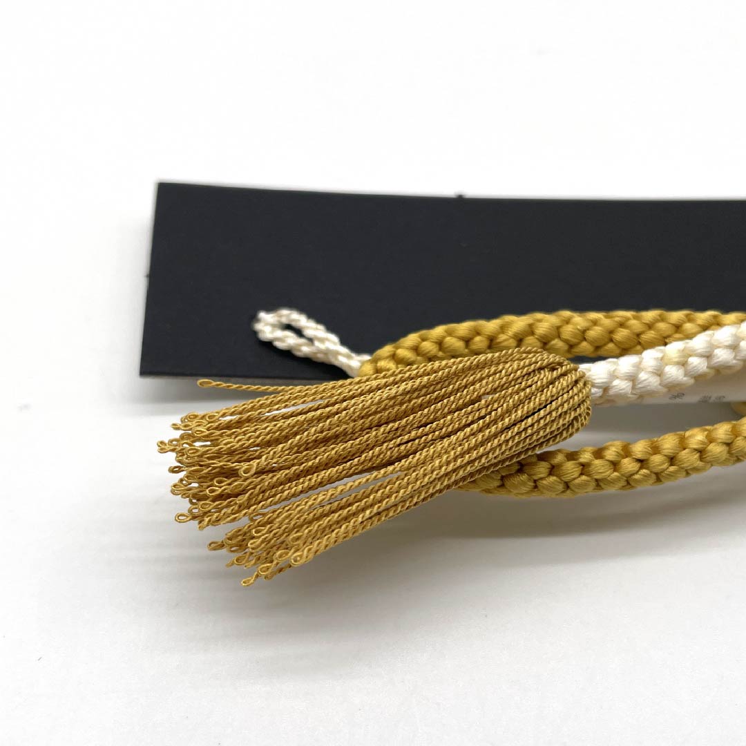 羽織紐 正絹 NEWランク カジュアル 黄土色（おうどいろ） 撚り房 もろ縄結び 蝶結び 丸組み 黄系 1121000121923