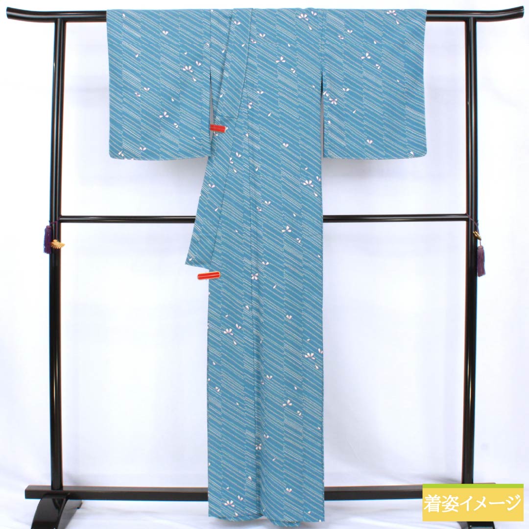 小紋 ポリエステル Sランク 身丈161.5cm 裄丈64cm 単衣 朧花色（おぼろはないろ） 型染 疋田 桜 洗える着物 青系 1115007832417