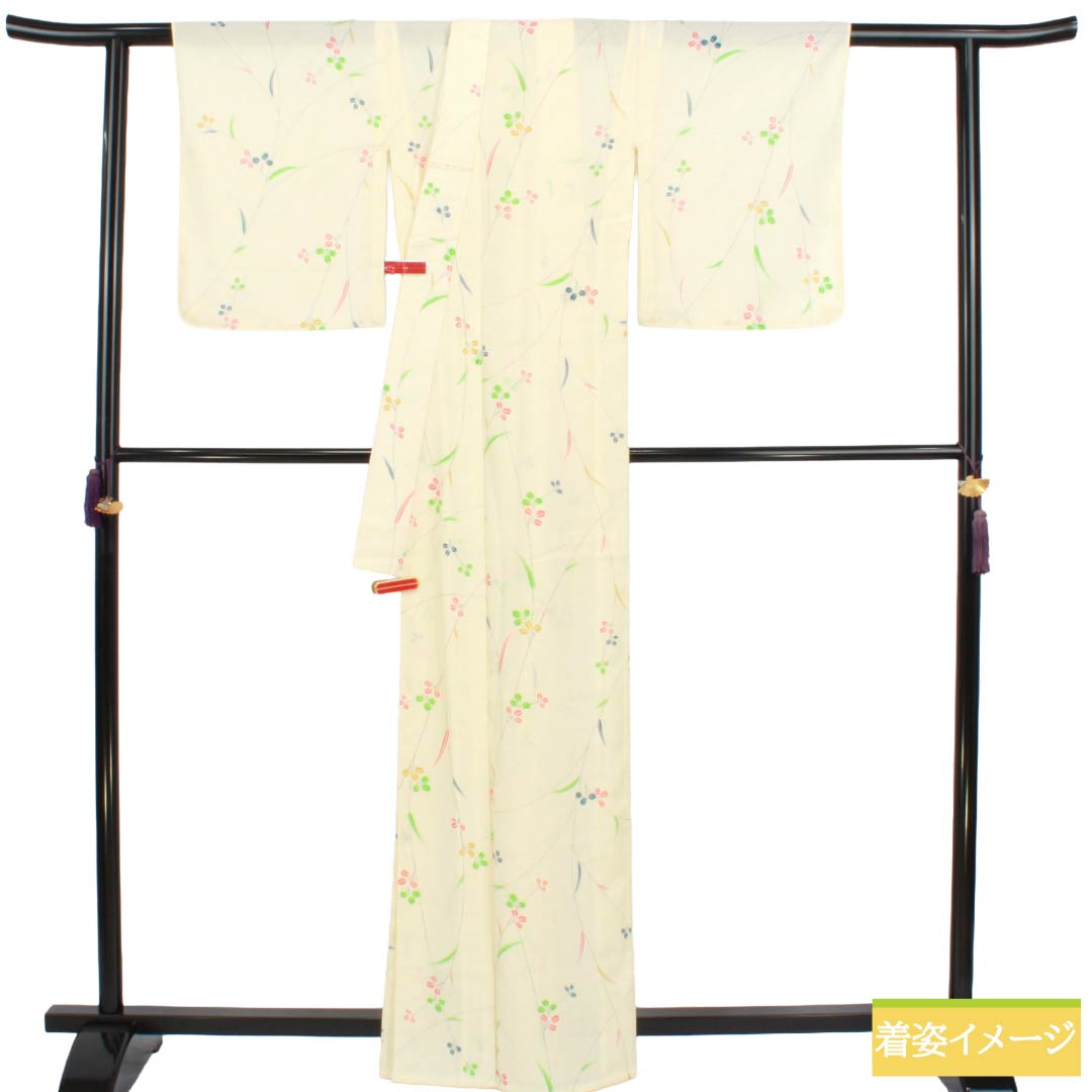夏物 ポリエステル 小紋 Aランク 身丈163.5cm 裄丈64cm 白百合色（しらゆりいろ） 草花模様 絽 黄系 1132004513423