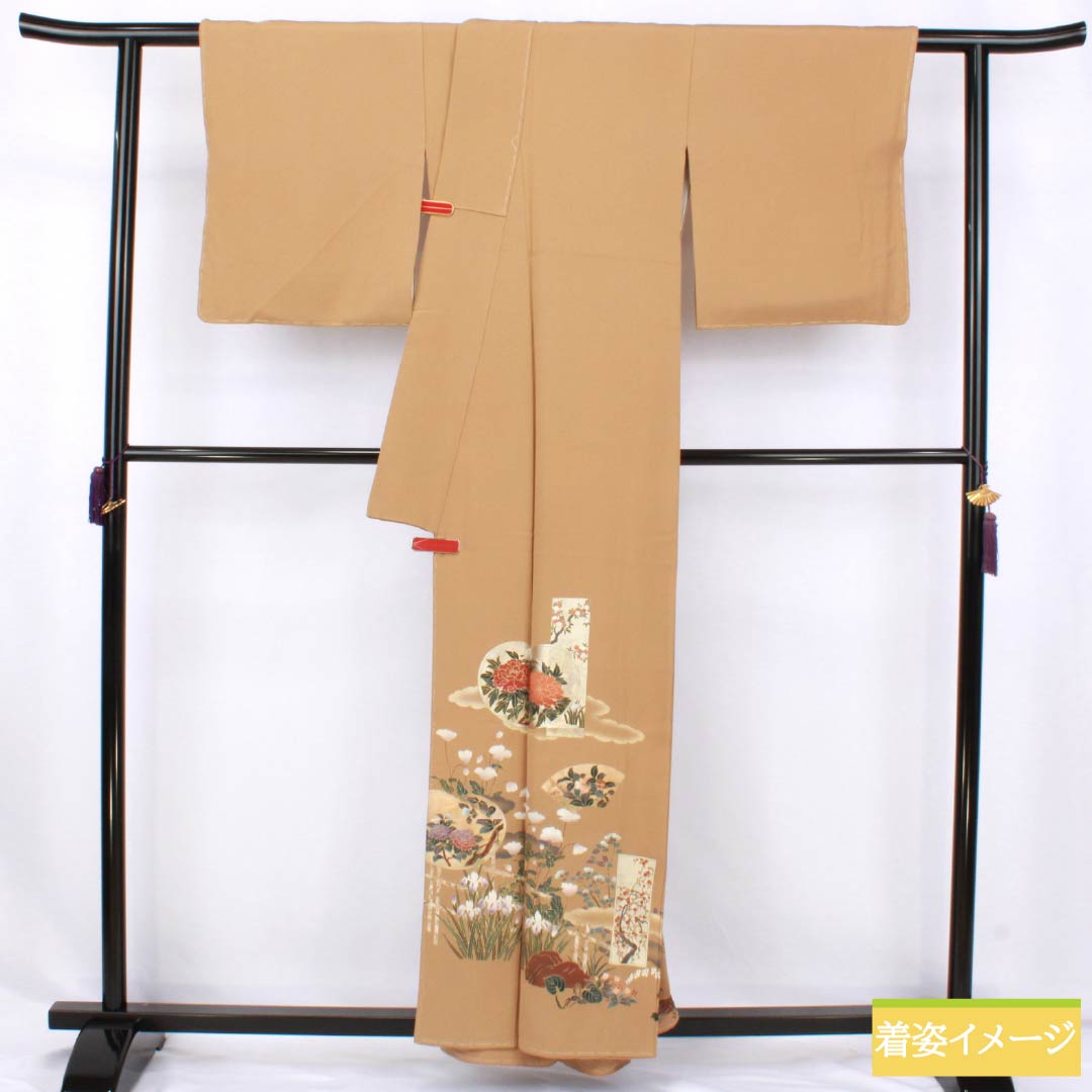 Iro-tomesode (colored formal kimono) made of pure silk, S rank, length 157.5cm, sleeve length 63cm, lined, clove-colored, with one crest, a circle with a hawk feather motif, floral motifs, Scotchgard, and brown accents. Product code: 1111002022314