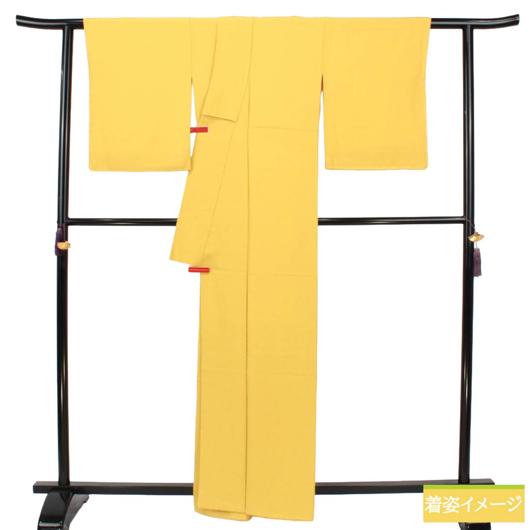 リサイクル着物】色無地 正絹 Sランク 身丈161.5cm 裄丈66.5cm 卵色