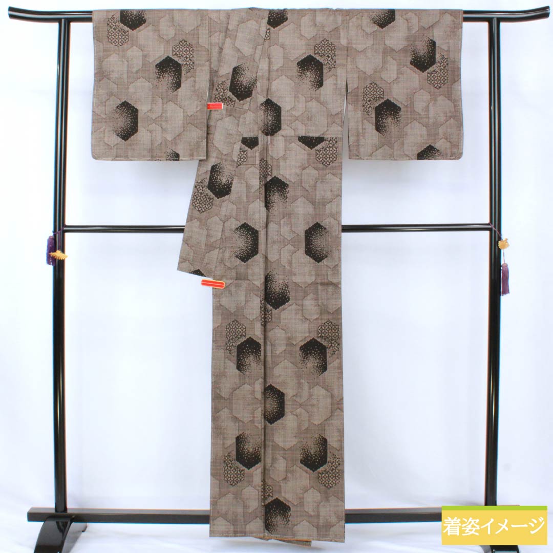 紬 正絹 Sランク 身丈160cm 裄丈69.5cm 柴色（ふしいろ） 大島紬 一元絣 7マルキ 袷 茶系 1116004862414
