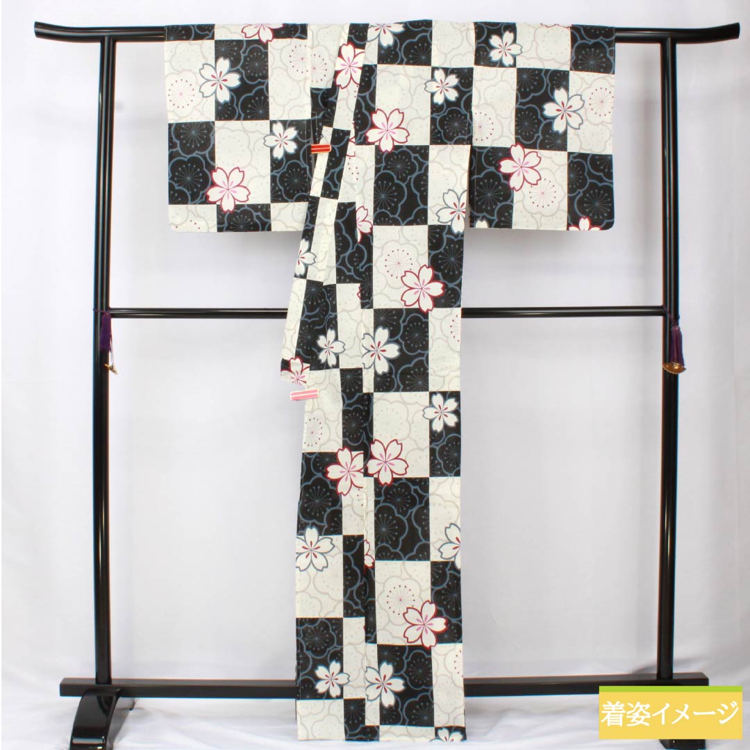 浴衣 木綿 身丈166.5cm 裄丈67cm Sランク 単衣 モノトーン 市松模様 桜 梅 1118006012527