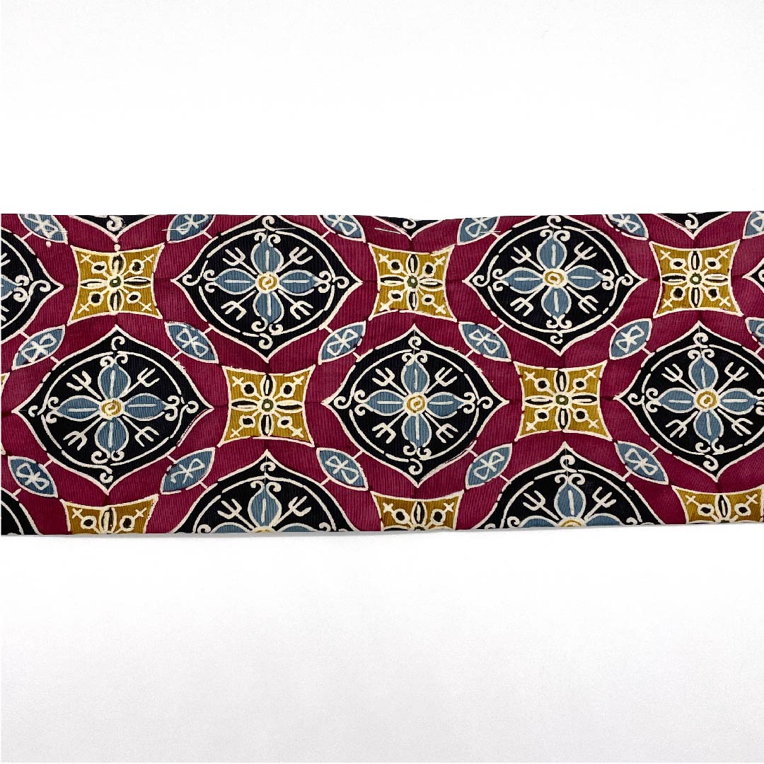 名古屋帯 臙脂色 幾何学模様 京紅型 帯丈342cm 正絹 Sランク 全通 カジュアル 紫系 1124003642320  名古屋仕立て