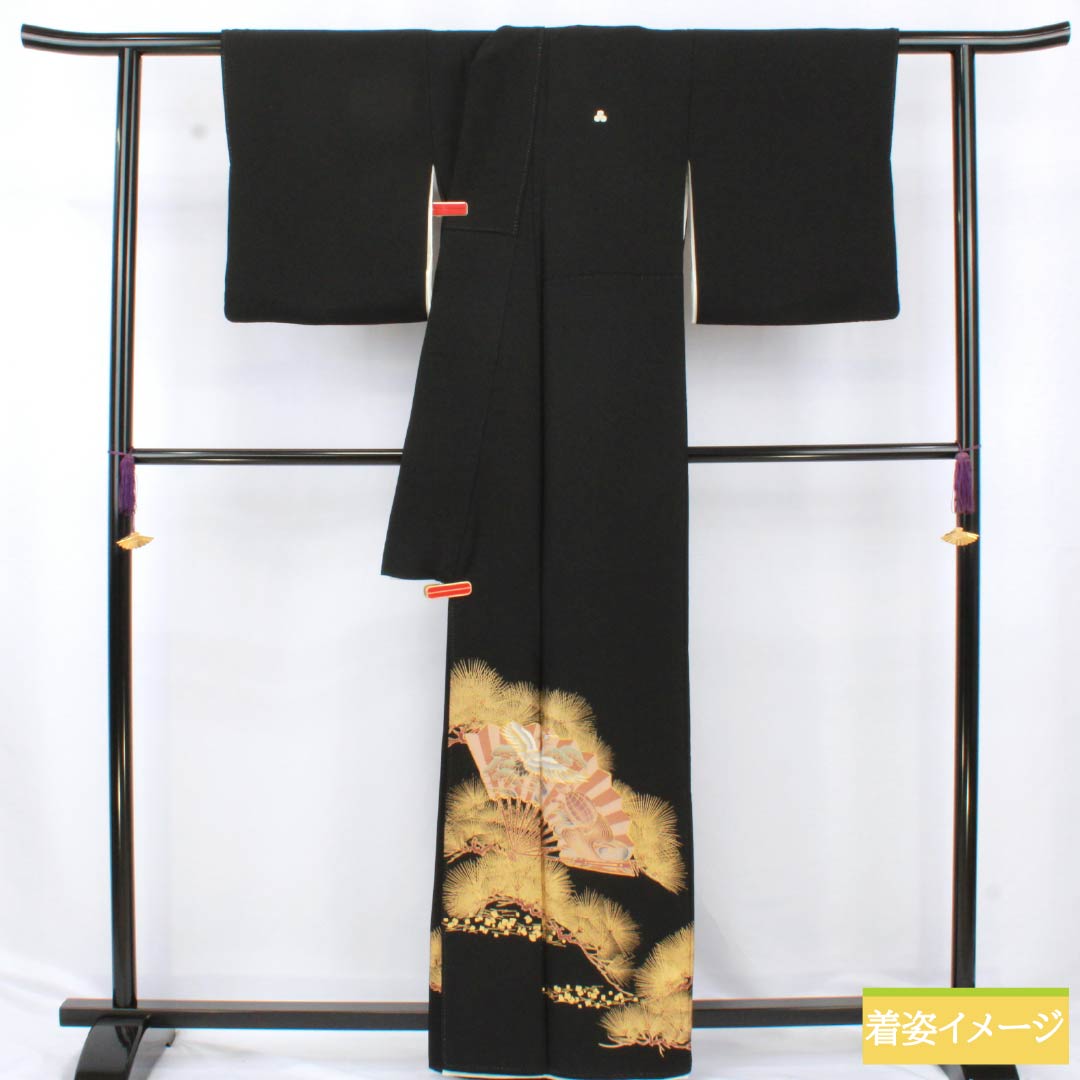 黒留袖 正絹 Aランク 身丈160.5cm 裄丈64cm 袷 五つ紋 三つ柏 鶴 松 亀 扇面 五つ紋 黒系 1111001903410