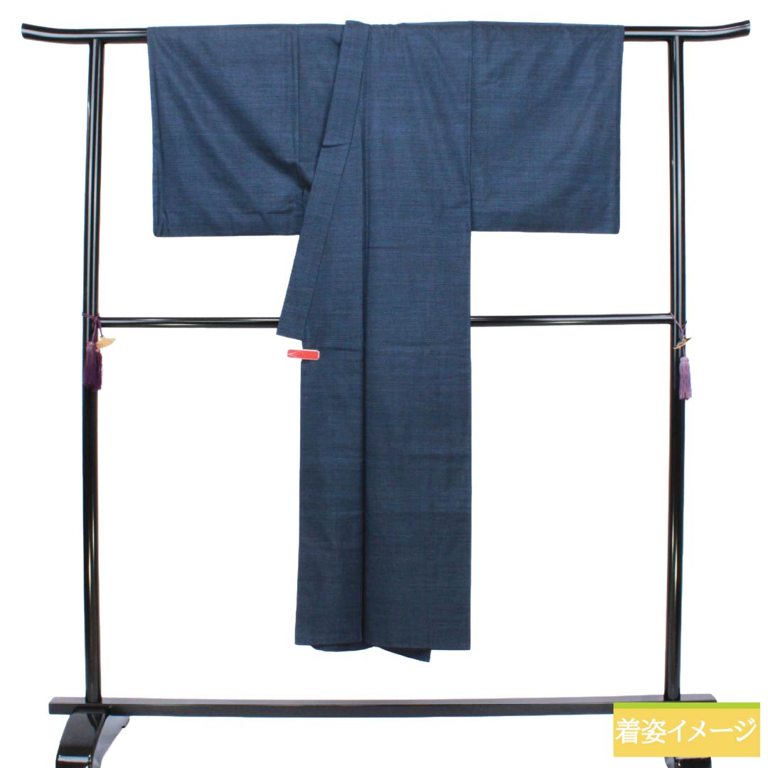 男物 正絹 Sランク 身丈140.5cm 裄丈66.5cm  大島紬 100亀甲 袷 紺系 1119002222418