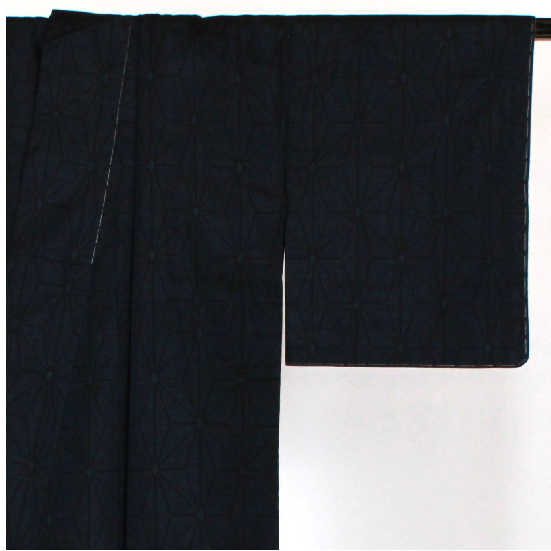 大島紬 身丈156cm 裄丈62cm 経緯絣 麻の葉 正絹 Sランク 袷 紺系 1116001202318
