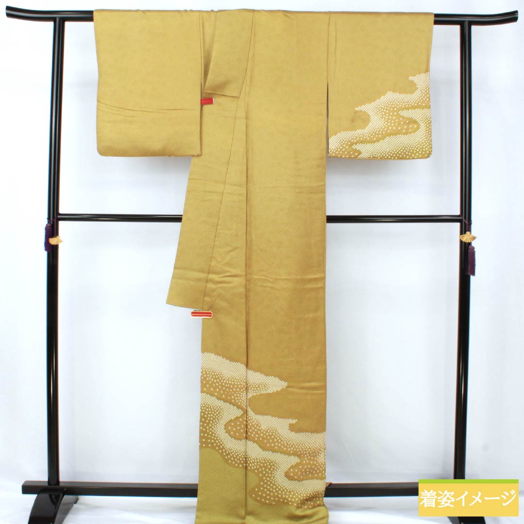 付け下げ＊長尺　袷着物　霞に紋模様　背紋有　黄土色　お茶会に♪　12HY38 エ霞に水草・蛍文様の洗える付下げ小紋着物 | きもの楸堂-kisasagedo-
