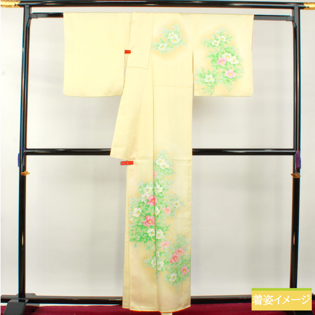 訪問着 ポリエステル 袷 身丈159.5cm 裄丈65cm 鳥の子色（とりのこいろ） 洗える着物 草花模様 Aランク 黄系 1112004313323