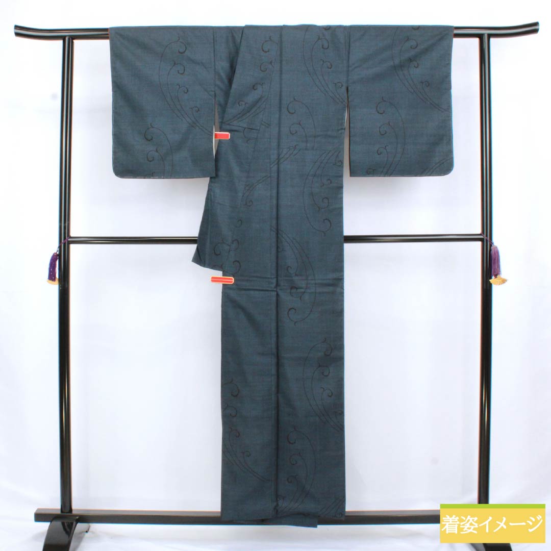 紬 正絹 Sランク 身丈155cm 裄丈63.5cm 鋼色（はがねいろ） 本場大島紬 片ス式 9マルキ 袷 青系 1116004202317