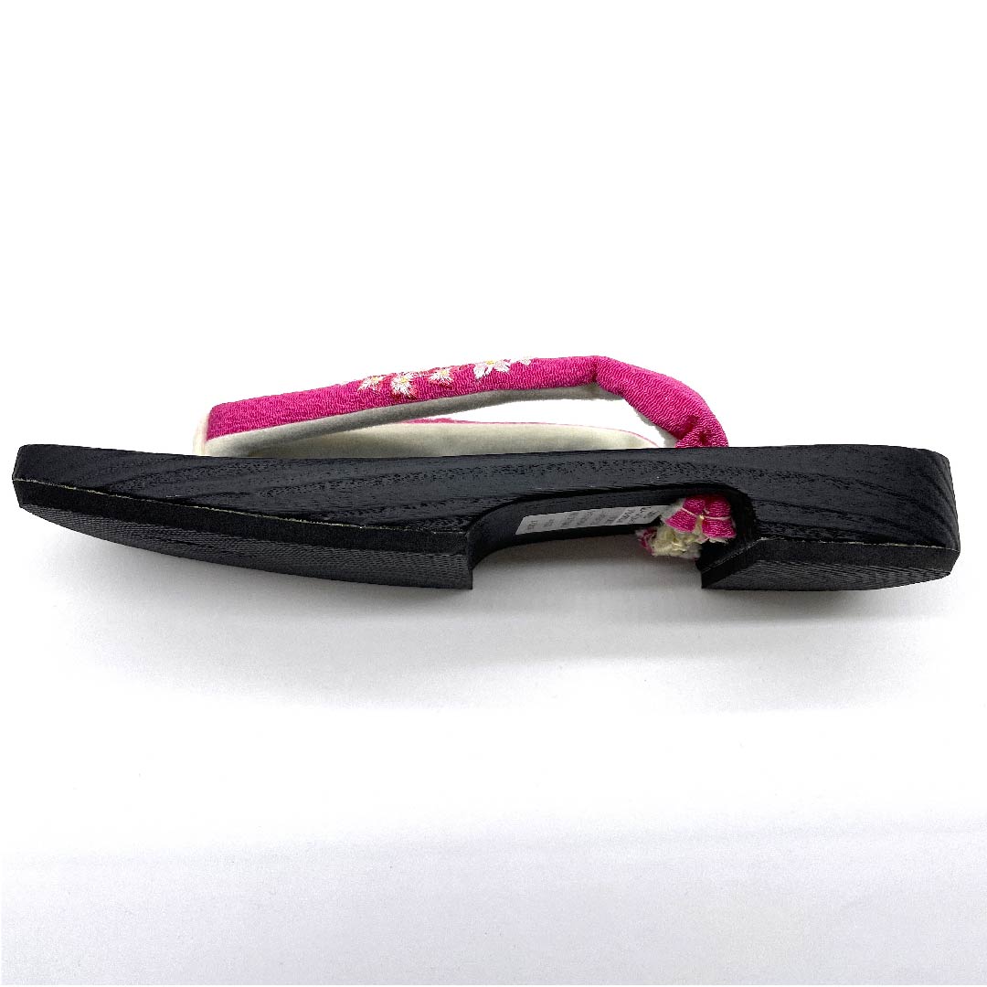 （新品未使用品）下駄 ちりめん 刺繍 花模様 Lサイズ 黒系 NEWランク 11220009210