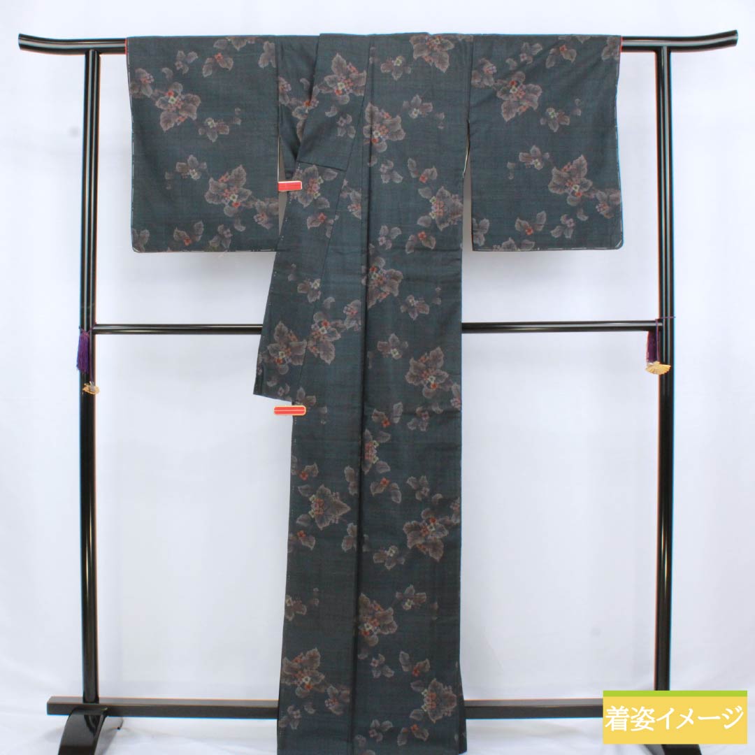 紬 正絹 Aランク 身丈166.5cm 裄丈67cm 鋼色（はがねいろ） 本場大島紬 一元絣 7マルキ 袷 青系 1116004193517