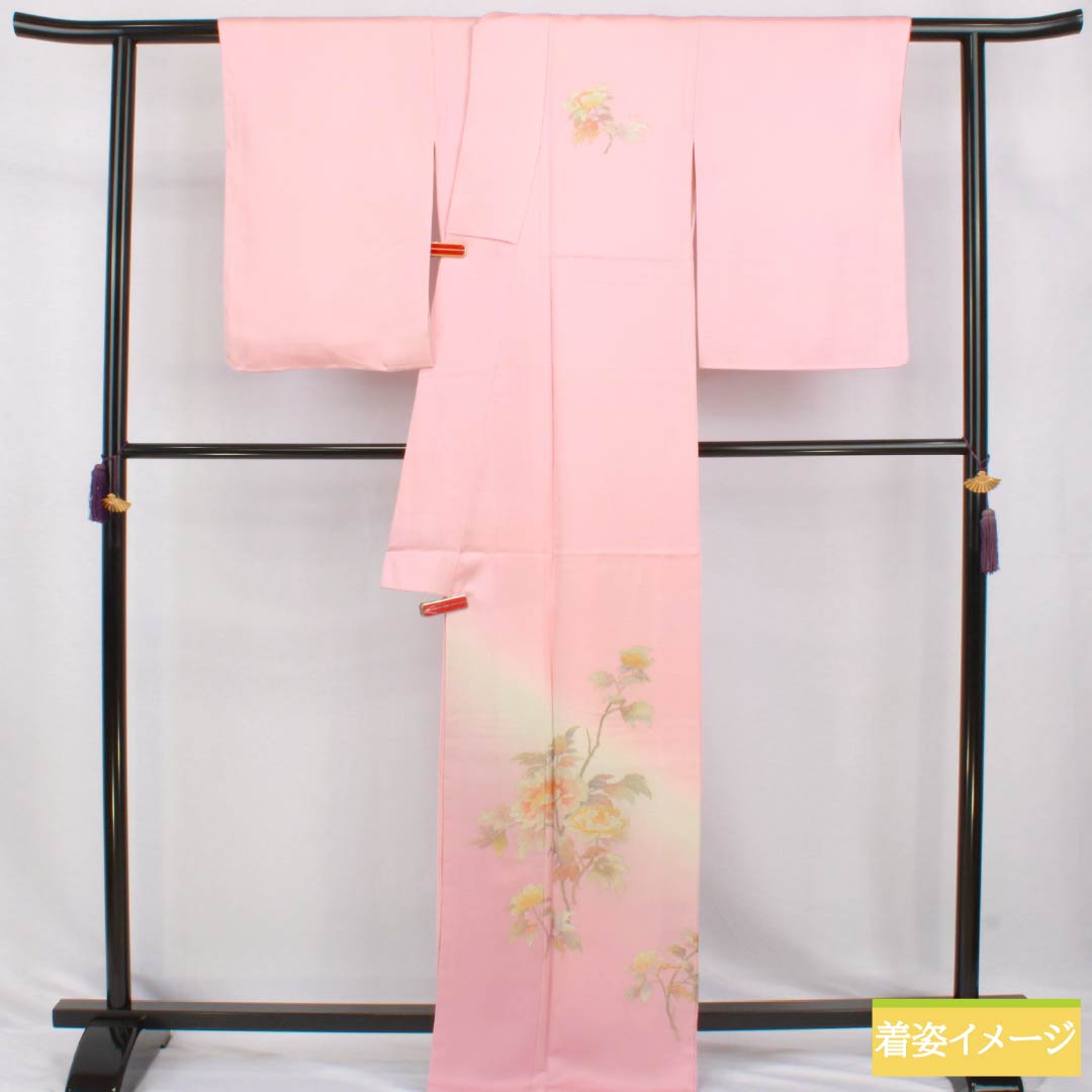 【美品 未着用】正絹 付下げ 袷 しつけ糸付 薄ピンク 四季花 熨斗 花柄 入学式 結婚式 リサイクル着物】訪問着 正絹 Sランク 袷 身丈166cm 裄丈64cm 浅紅色