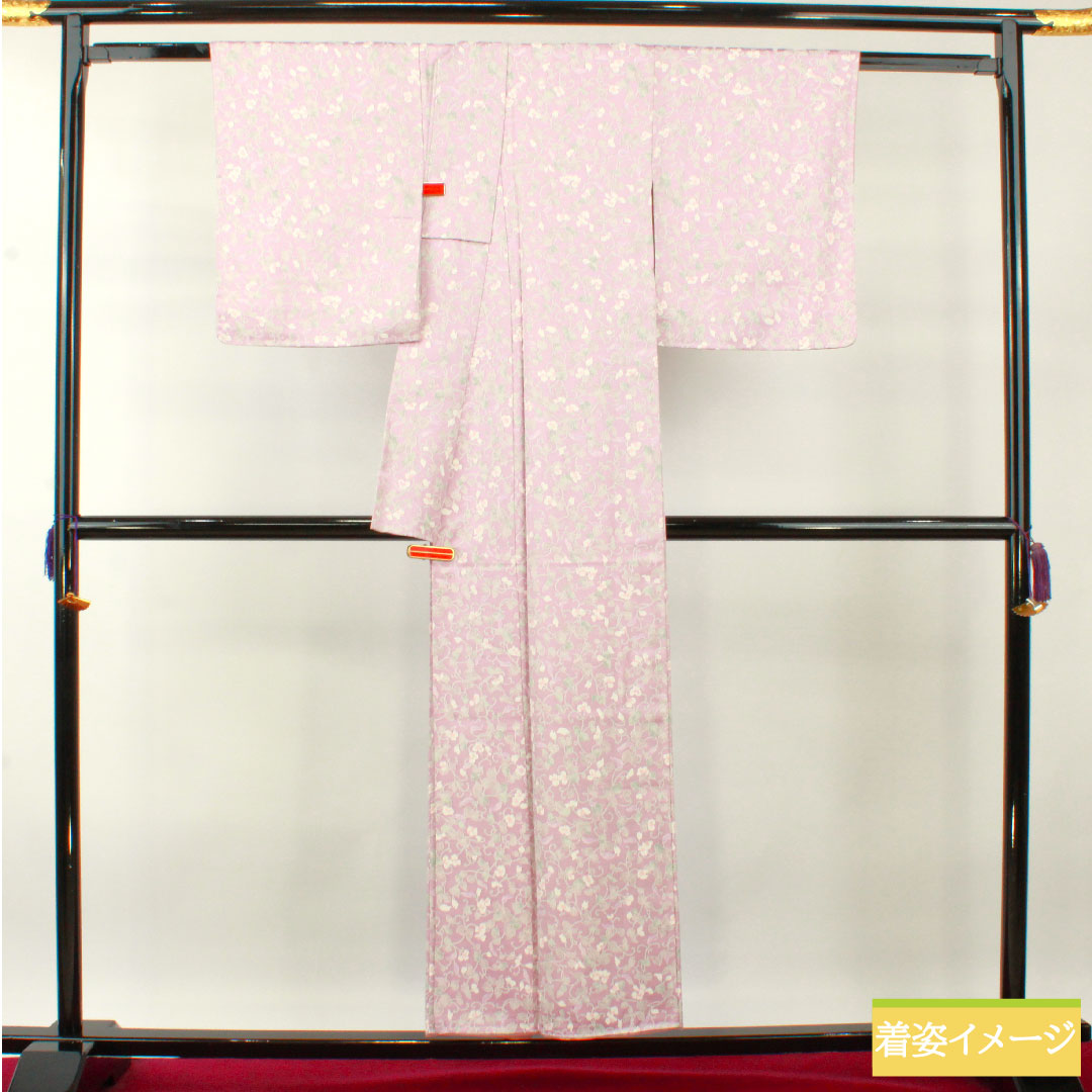 小紋 正絹 身丈153cm 裄丈63.5cm 袷 淡紅藤色（うすべにふじいろ） 草花模様 しつけ糸付き 未使用品 パールトーン加工 Sランク 紫系 1115004362220