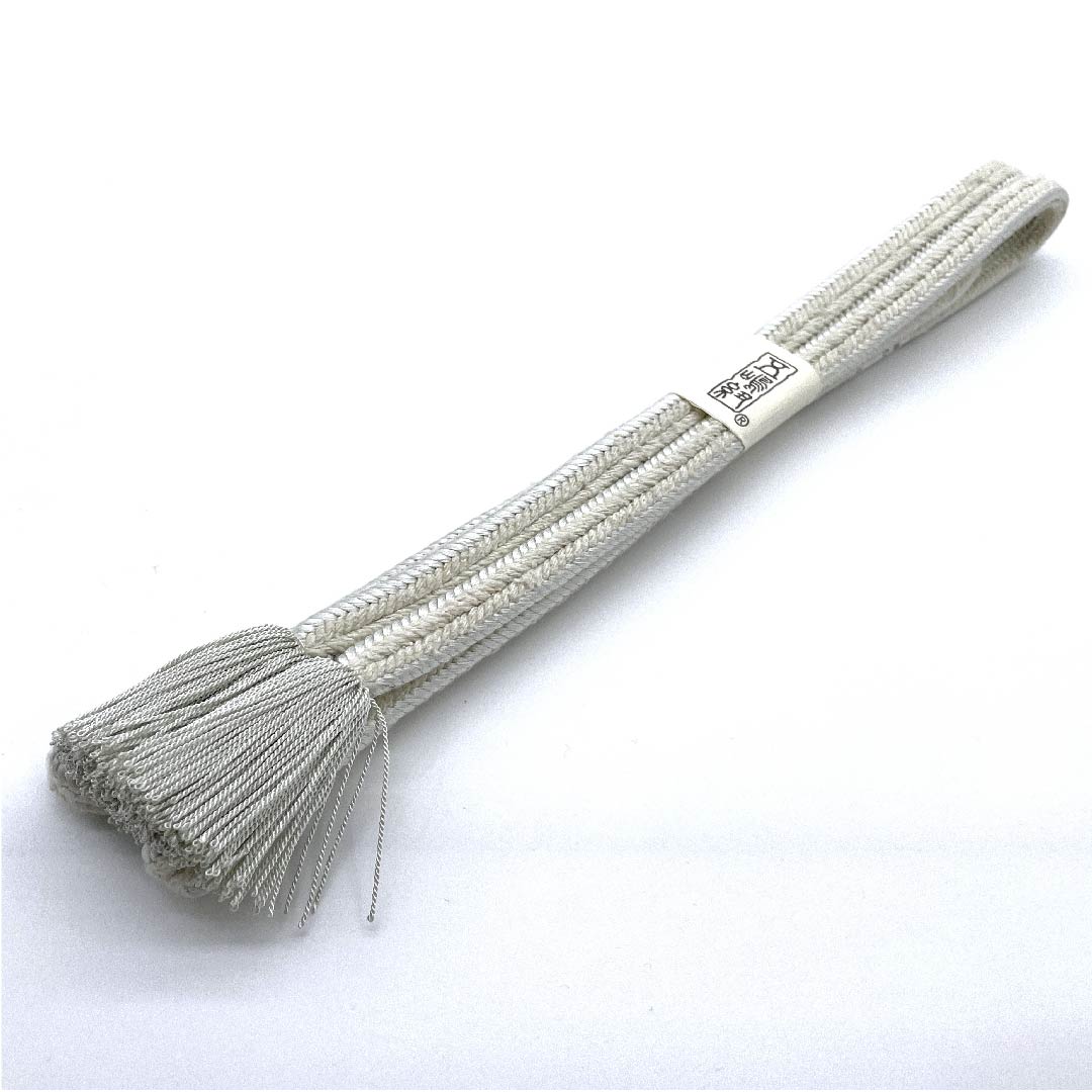 (New old stock) Silk obi-jime (sash fastener) - Unohana color (unohanairo) - Seihakuji color (seihakujiiro) - Goshima-himo - Edo-kumihimo - Length approx. 159cm - Width approx. 1.2cm - Casual - S rank - White 1135002472311
