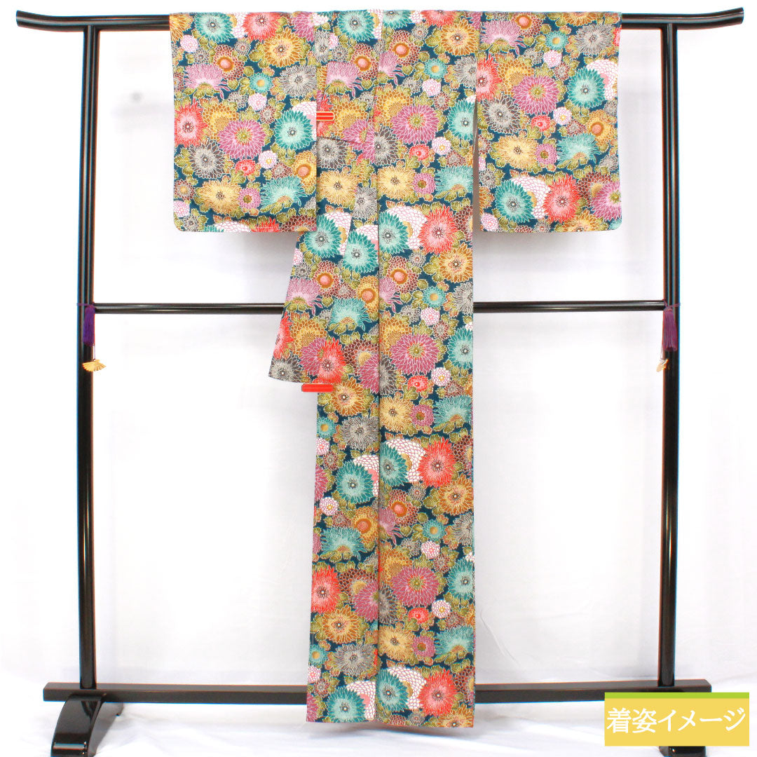 小紋 ポリエステル 身丈161.5cm 裄丈62cm 袷 青藍色（せいらんいろ） 洗える着物 菊 しつけ糸付き Sランク 紺系 1115004522418