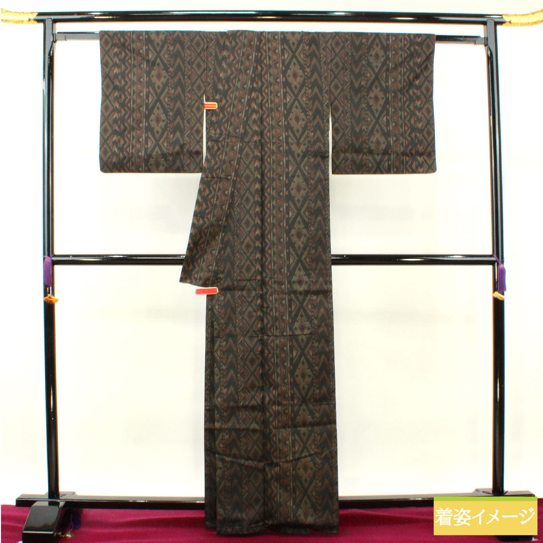 Tsumugi silk Length 164.5cm Sleeve length 66.5cm Geometric pattern Super Finger Guard S rank Awase Black 1116003192410