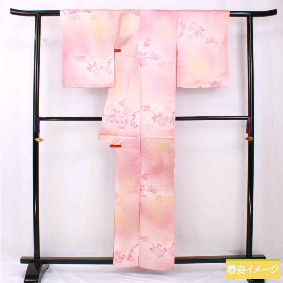 小紋 ポリエステル 身丈160.5cm 裄丈65cm 袷 似桃色（にせももいろ） 洗える着物 皐月 しつけ糸付き Aランク ピンク系 1115005563413