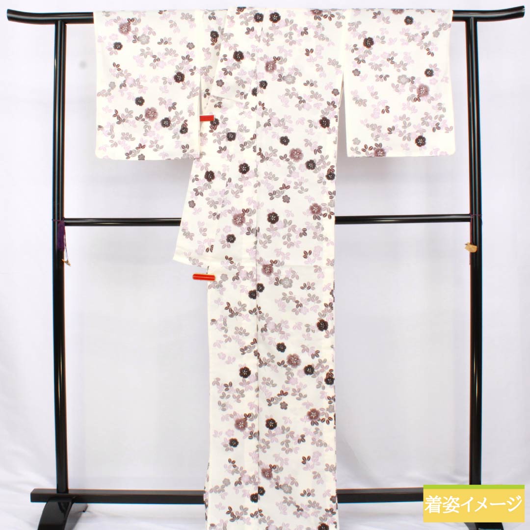 小紋 ポリエステル Sランク 身丈166.5cm 裄丈67cm 単衣 乳白色（にゅうはくしょく） 草花模様 洗える着物 白系 1115006992511