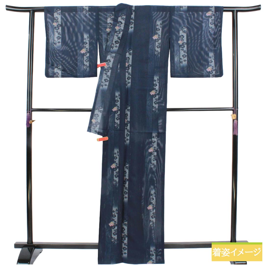 夏物 ポリエステル 小紋 Sランク 身丈166cm 裄丈68cm 濃紺色（のうこんいろ） 洗える着物 源氏香 朝顔 絽 紺系 1132006112518