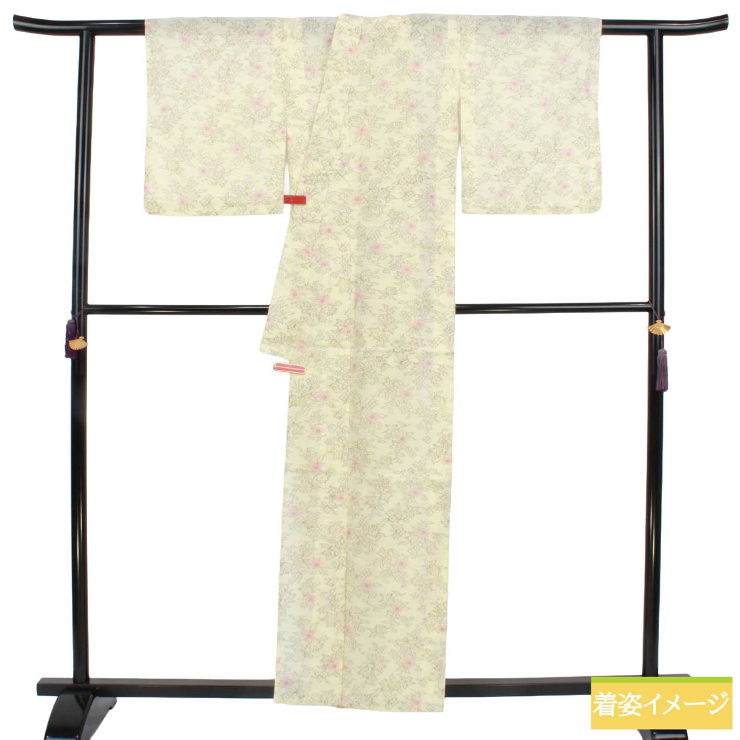 夏物 ポリエステル 紬 Aランク 身丈158.5cm 裄丈63cm 白百合色（しらゆりいろ） 洗える着物 草花模様 紗 黄系 1132007193323