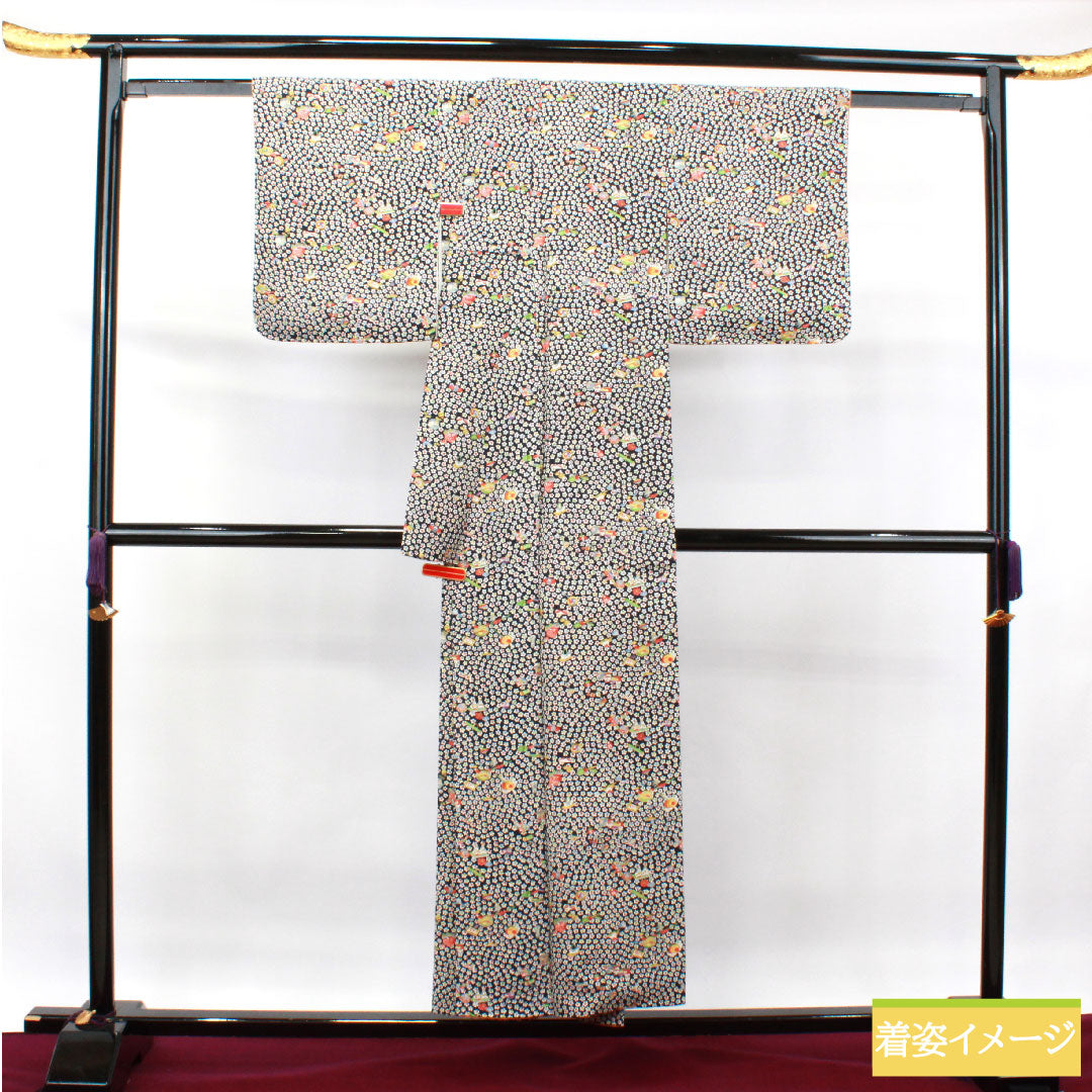 小紋 正絹 身丈152cm 裄丈60.5cm 袷  吉祥文様 しつけ糸付き 未使用品  Sランク 黒系 1115003822210