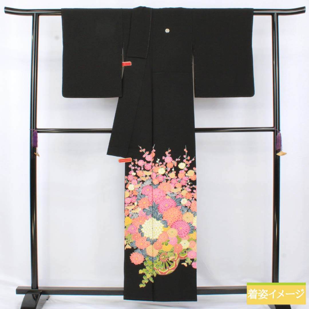 黒留袖 正絹 Sランク 身丈156.5cm 裄丈64cm 袷 五つ紋 雪輪に三つ引き 花車 菊 梅 五つ紋 黒系 1111001862310