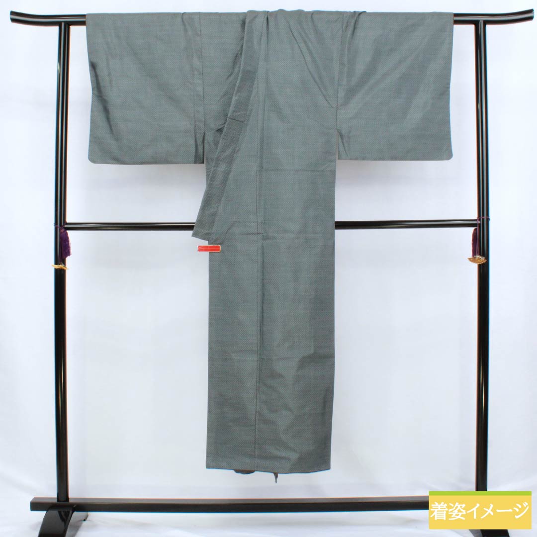 男物 正絹 Sランク 身丈142.5cm 裄丈65.5cm  黒橡色（くろつるばみいろ） 縞 絣 大島紬 袷 緑系 1119001172419
