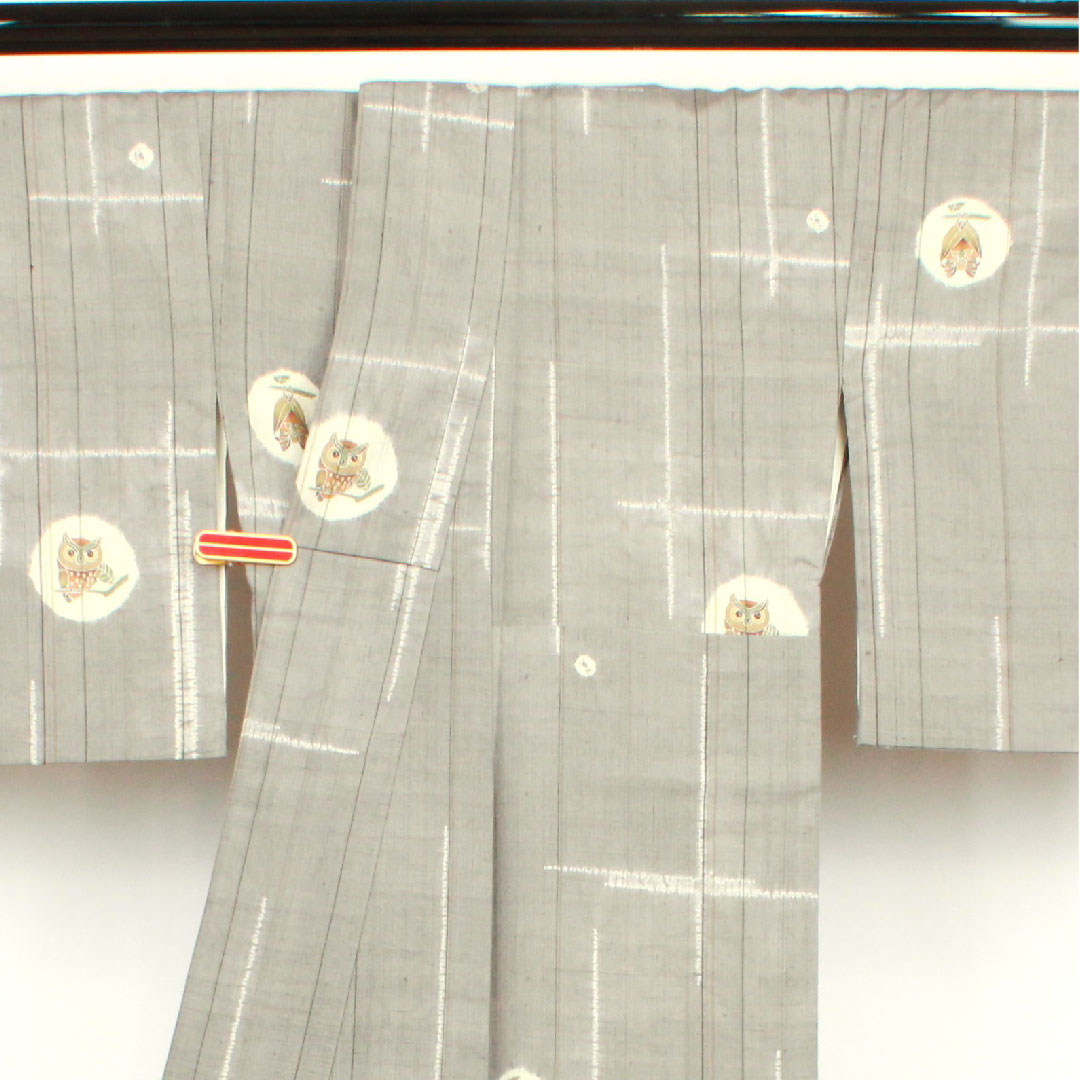 紬 身丈166cm 裄丈67cm 素鼠色 絞り フクロウ 正絹 Sランク 袷 グレー系 1116002022522