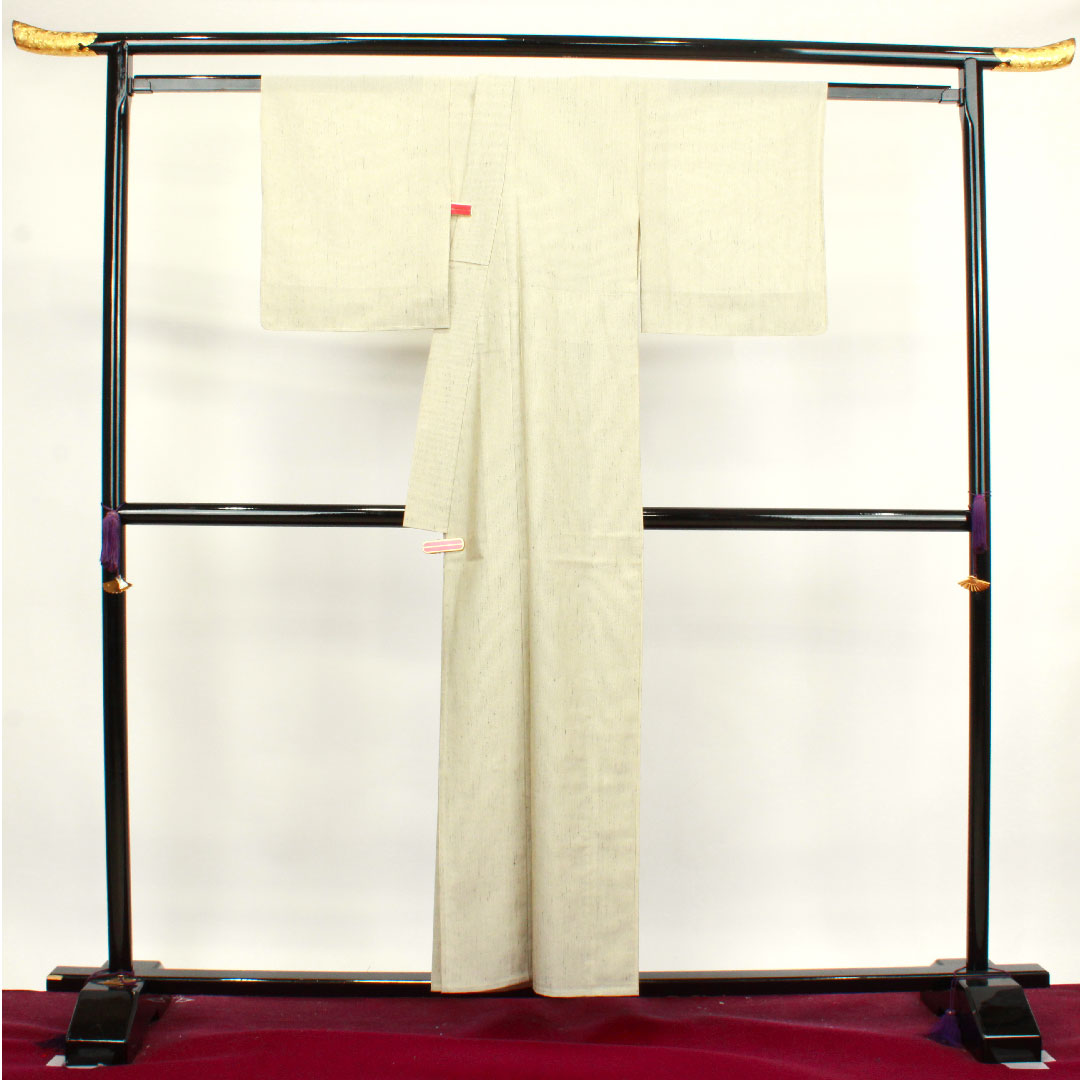 夏物 正絹 紬 身丈156cm 裄丈62cm 蕎麦切色（そばきりいろ） 縞 しつけ糸付き 未使用品 紗 Sランク グレー系 1132000422322