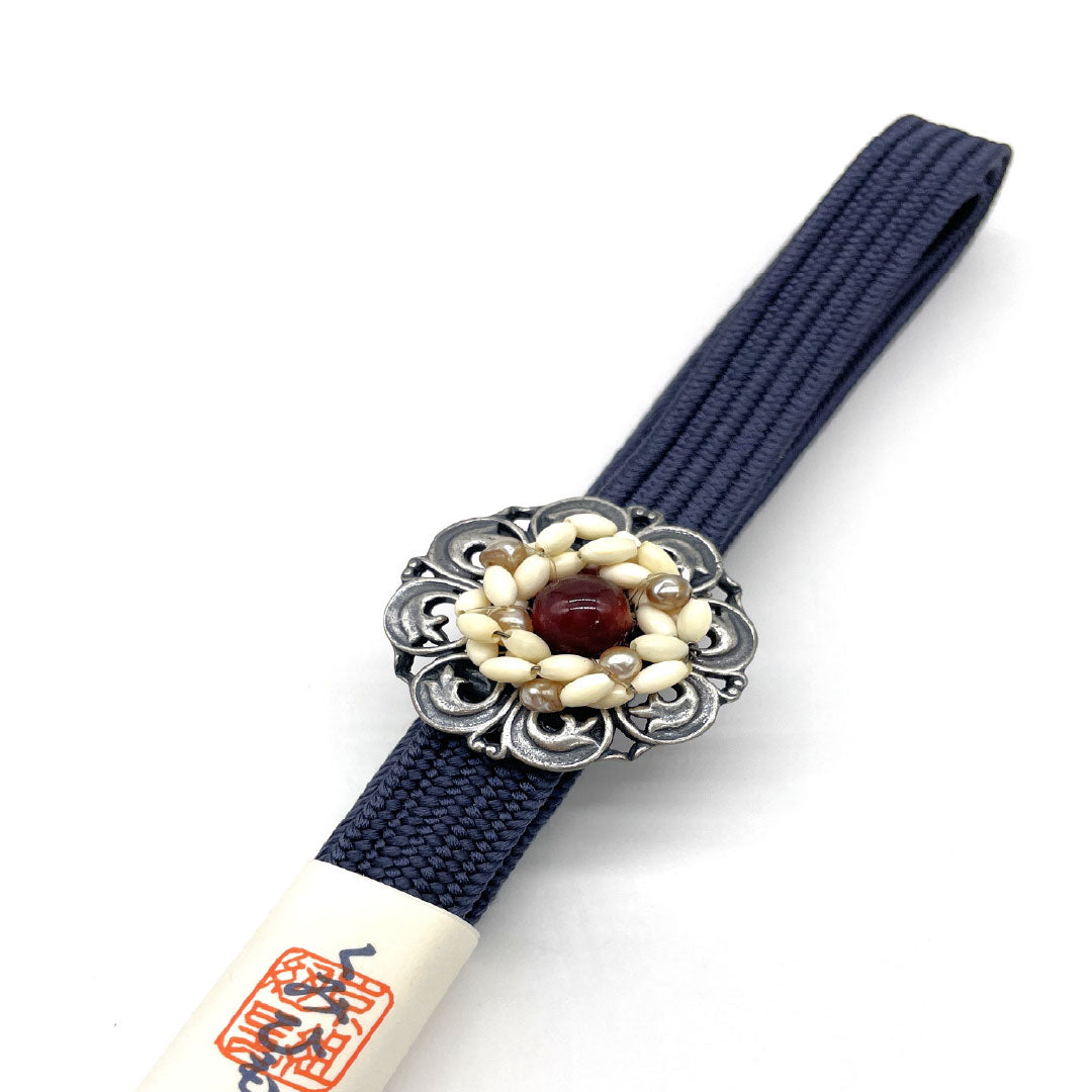 (新品)帯締め 正絹 NEWランク 四分紐 燻色（ふすべいろ） 刈安染 帯留め付き 本象牙 長さ約160cm 幅約1.4cm カジュアル 紺系 1135005191318