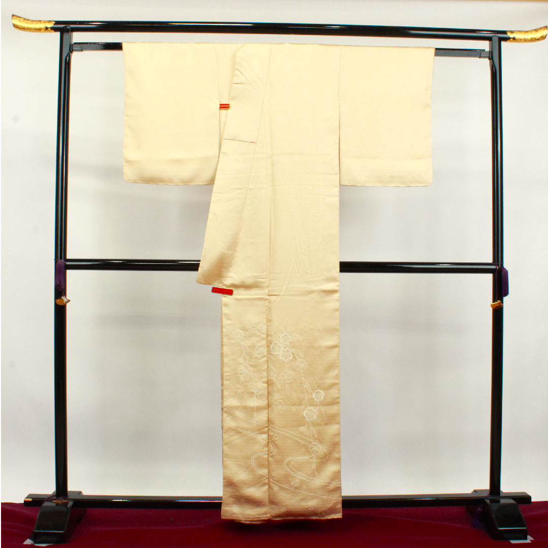 訪問着 正絹 袷 身丈160cm 裄丈64cm 薄卵色 相良刺繡 桜 しつけ糸付き 未使用品 Sランク クリーム系 1112003152415