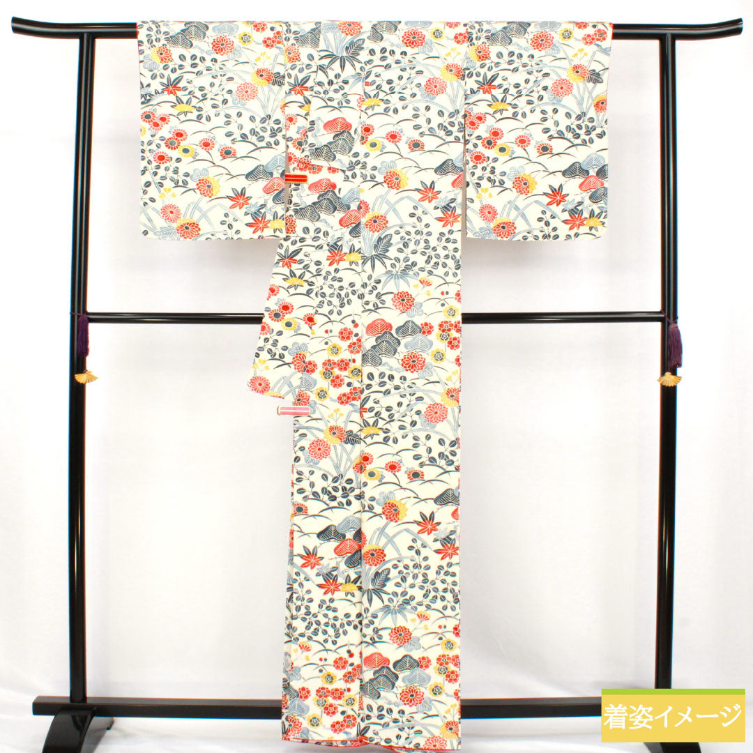 小紋 正絹 Sランク 身丈161cm 裄丈63cm 袷 京紅型 菊 萩 松 しつけ糸付き 白系 1115007602411