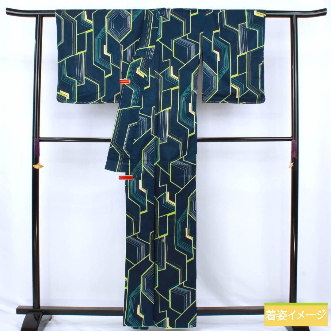 Komon (small pattern) polyester kimono, A rank, length 162.5cm, sleeve length 65cm, lined, navy blue (kon-iro) with geometric patterns, washable, navy blue, 1115007403418