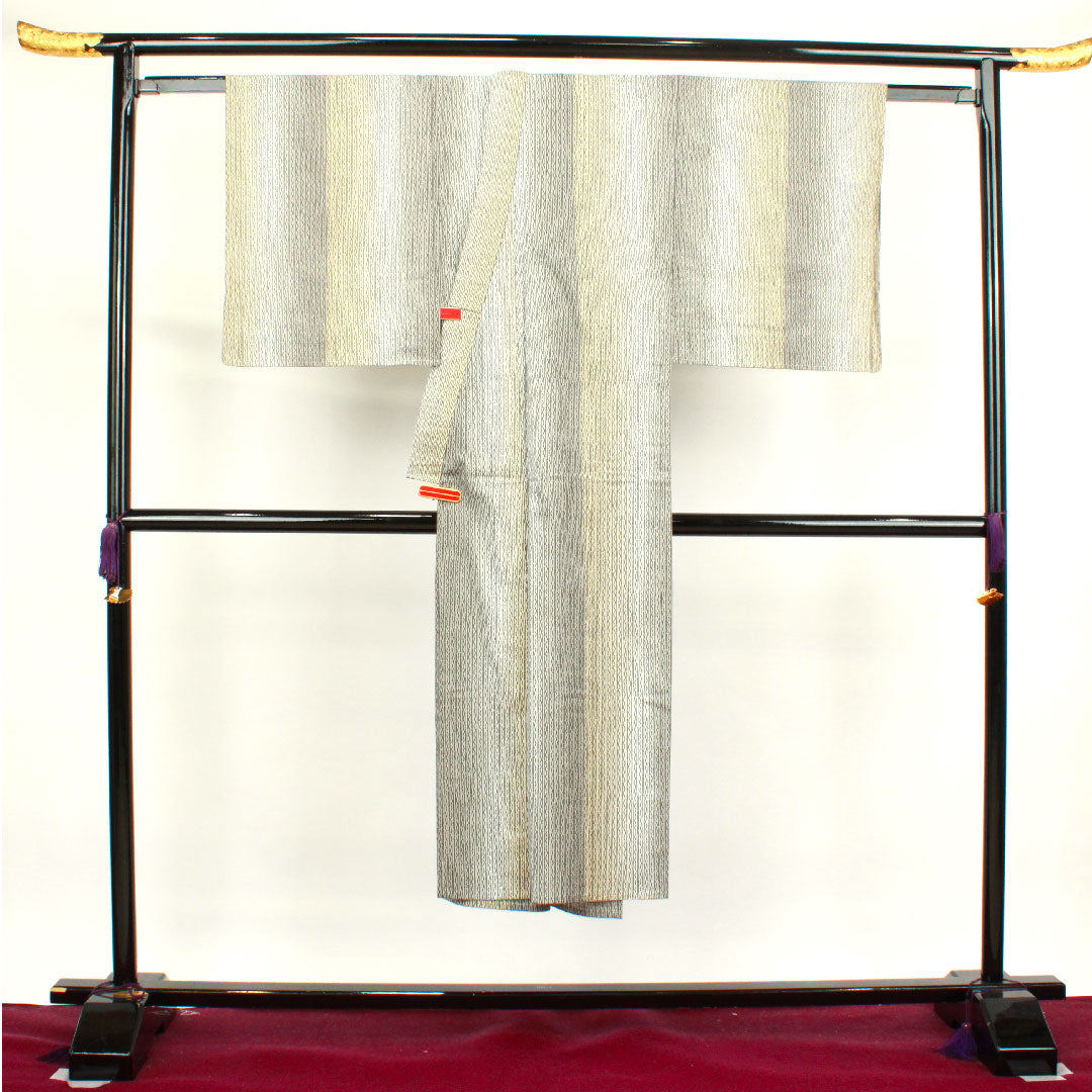 浴衣 男物 しつけ糸付き 未使用品 幾何学模様 木綿 Sランク 単衣 身丈138.5cm 裄丈71cm グラデーション系 1118003542199