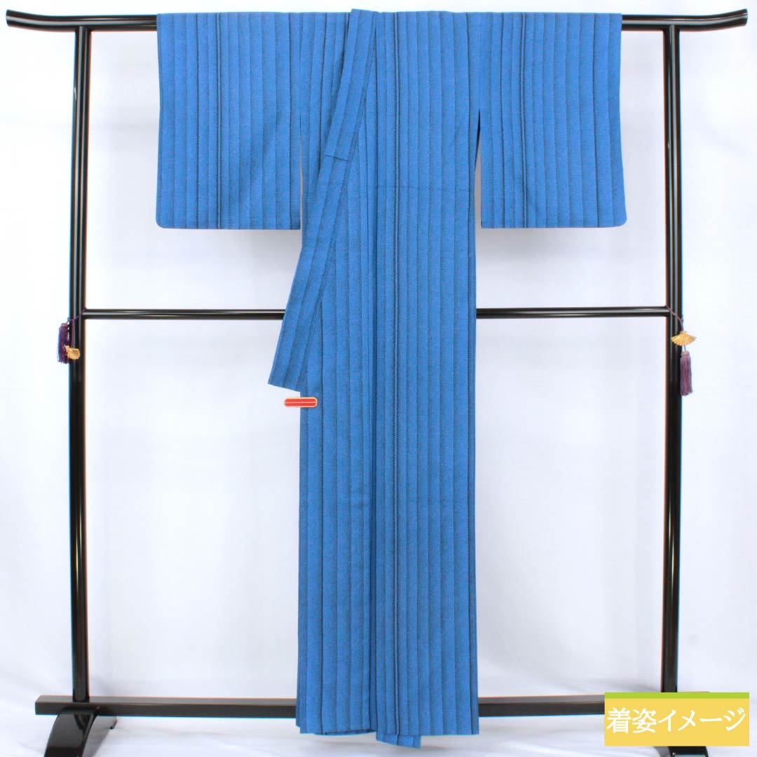 小紋 ポリエステル Sランク 身丈159cm 裄丈63cm 単衣 薄群青色（うすぐんじょういろ） 型染 疋田 縞 洗える着物 青系 1115007852317