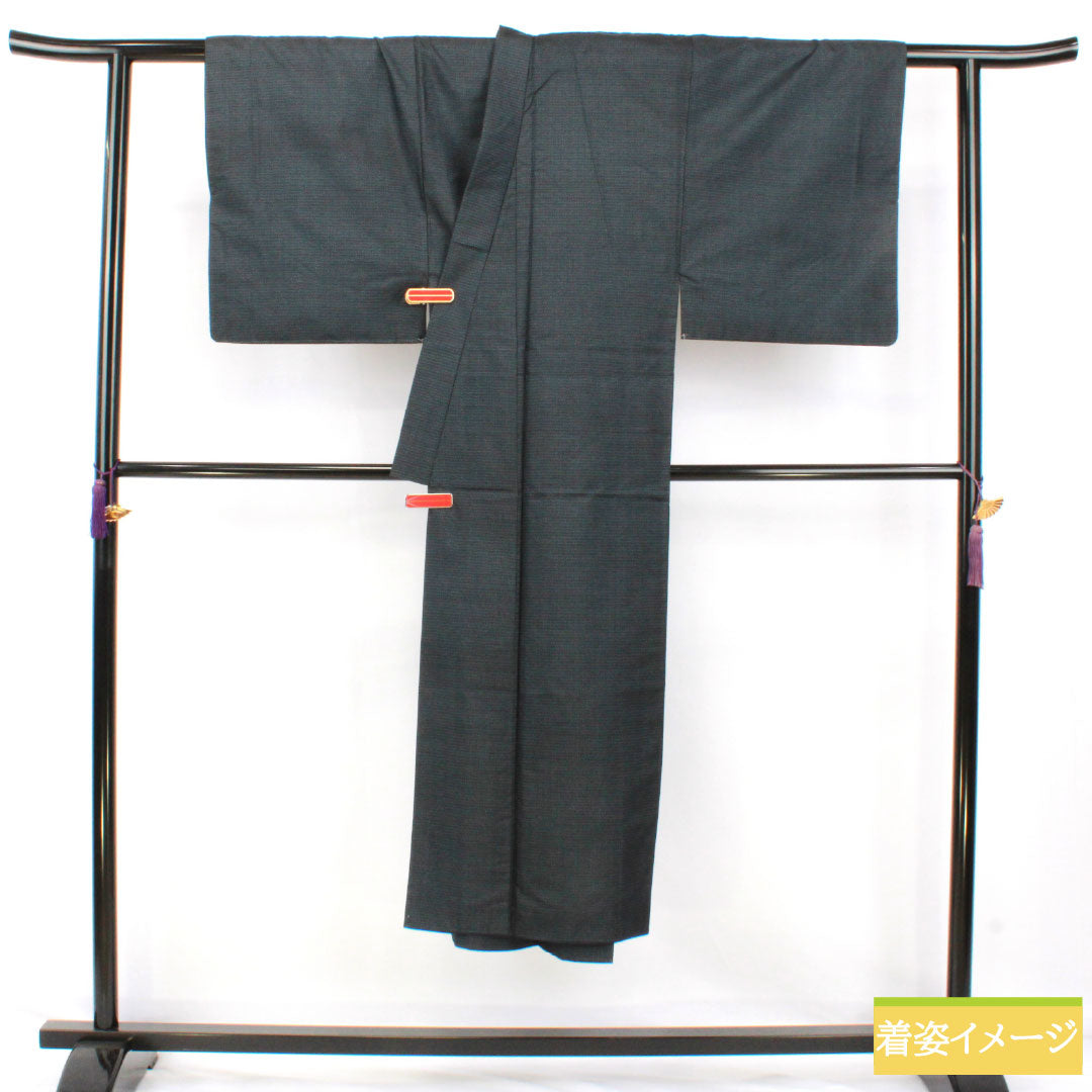 男物 正絹 Sランク 身丈139cm 裄丈66.5cm 大島紬 100亀甲 袷 紺系 1119001752318