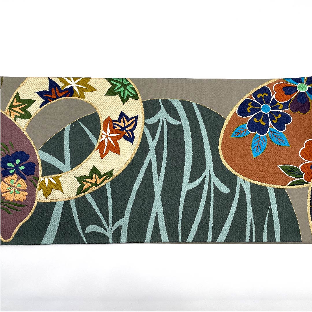 袋帯 消炭鼠色（けしずみねずみいろ） 白綾苑大庭 花柄 帯丈440cm 正絹 Sランク 六通 フォーマル グレー系 1123009362322