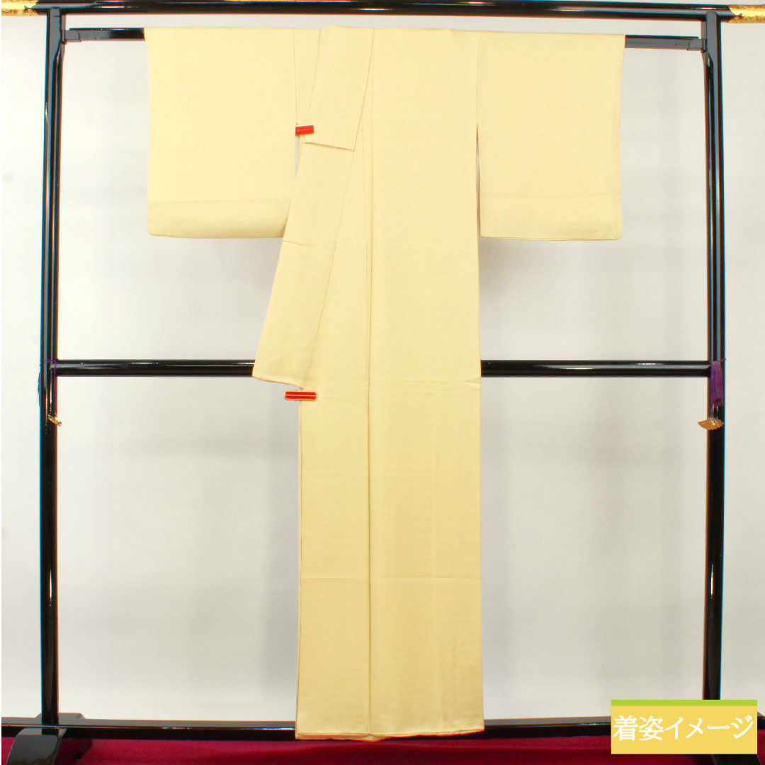 色無地 正絹 身丈155.5cm 裄丈64.5cm 東京白茶色（とうきょうしらちゃいろ） 素無地 梅鉢 袷 Aランク 黄系 1114001463323