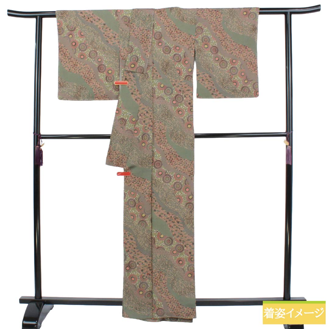 小紋 正絹 Sランク 身丈161.5cm 裄丈64.5cm 袷 江戸小紋 細合俊男 伊勢型紙 菊 松竹梅 マルチカラー 1115008282428