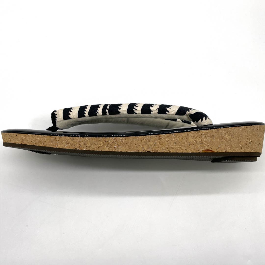 (Like New) Synthetic Leather Zori Sandals, Casual, Monotone Striped, Length 23.5cm, Size M, Black, Item Number 1122001361310